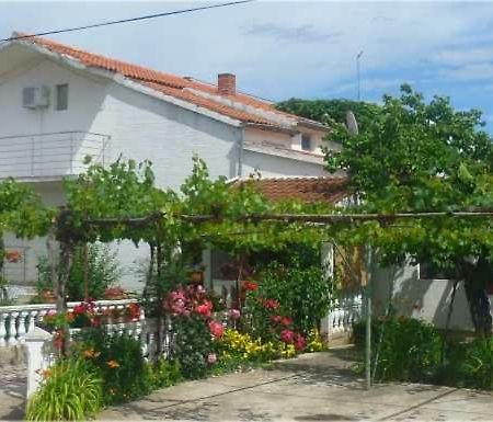 Apartman Studio - Sime 3 Sukošan Buitenkant foto