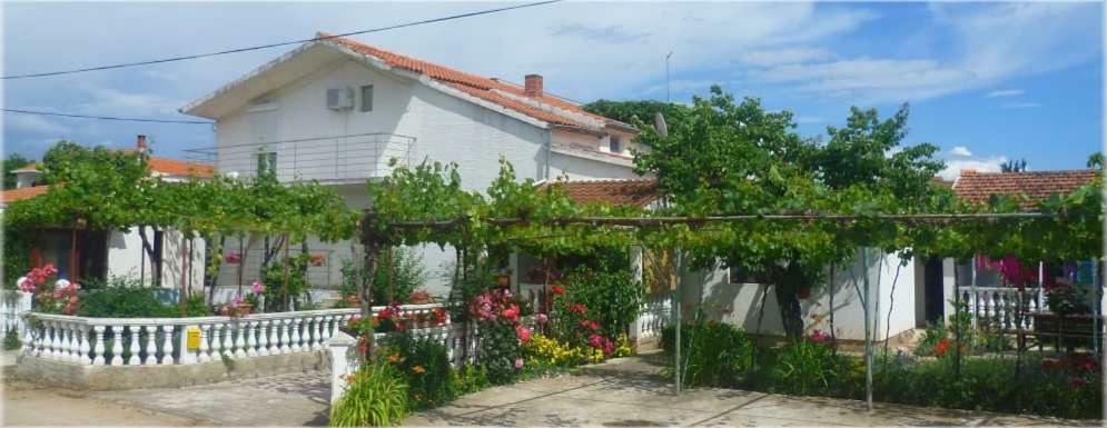 Apartman Studio - Sime 3 Sukošan Buitenkant foto